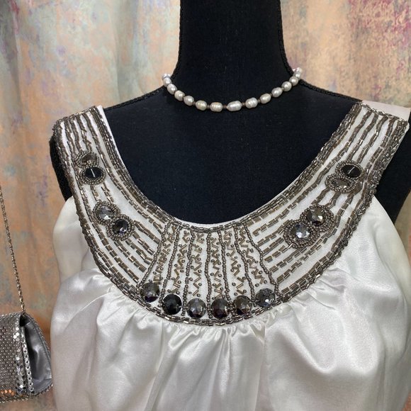 📌Trixxi Form Fitted Cocktail - Party - Homecoming Dress w/ Rich Beaded Neckline - Picture 3 of 13